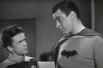 Douglas Croft and Lewis Wilson in Batman (1943).