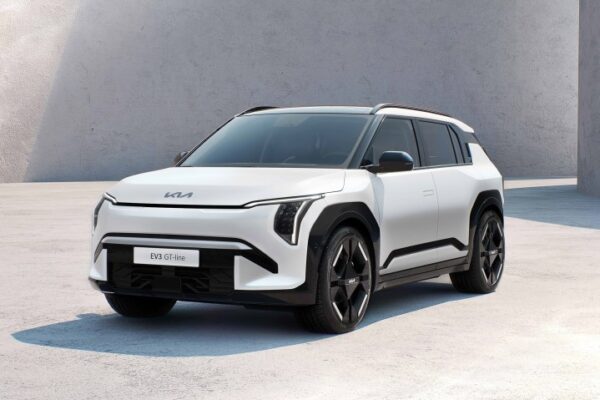White Kia EV3 White Kia EV3
