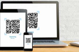 Ноутбук, планшет и телефон с изображениями QR-кодов