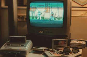 Nintendo SNES, подключенный к CRT телевизору, окруженный игровыми картриджами.
