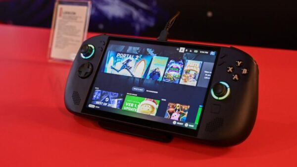 Lenovo Legion Go S с SteamOS на CES 2025.
