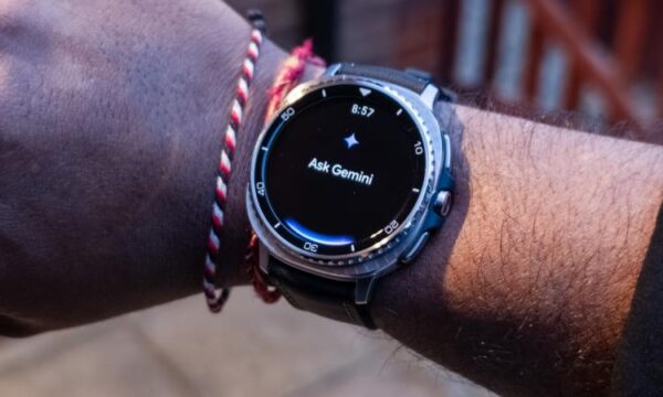 Логотип Gemini на Galaxy Watch 8 Classic