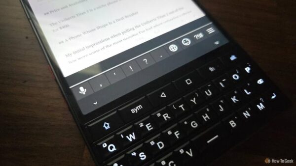 A virtual row of keys on the Unihertz Titan 2.