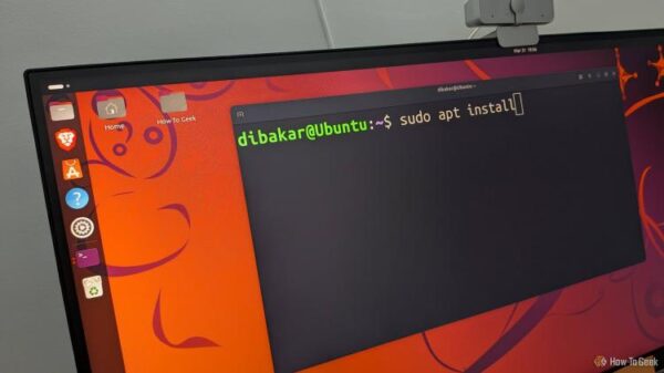 Ubuntu работает, открыт терминал с командой sudo apt install.