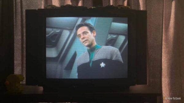 Star Trek Deep Space 9 on a CRT TV.