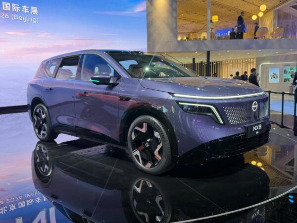 Nissan NX8